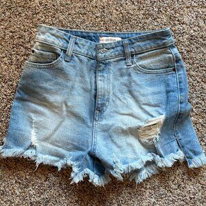 GUESS JEANS Originals Kit Destroyed Denim Shorts